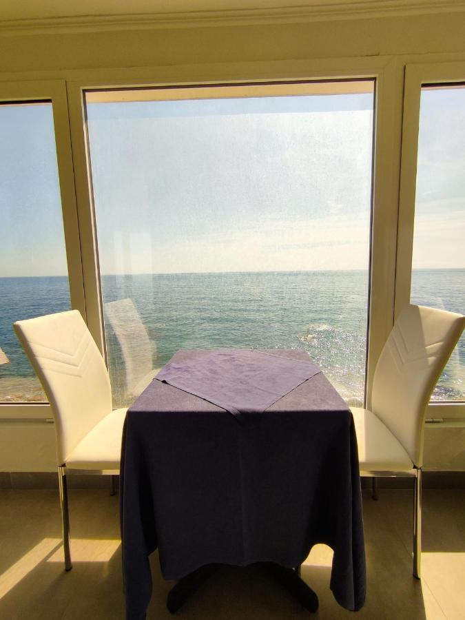 Hotel La Perla Del Capo Ospedaletti Extérieur photo