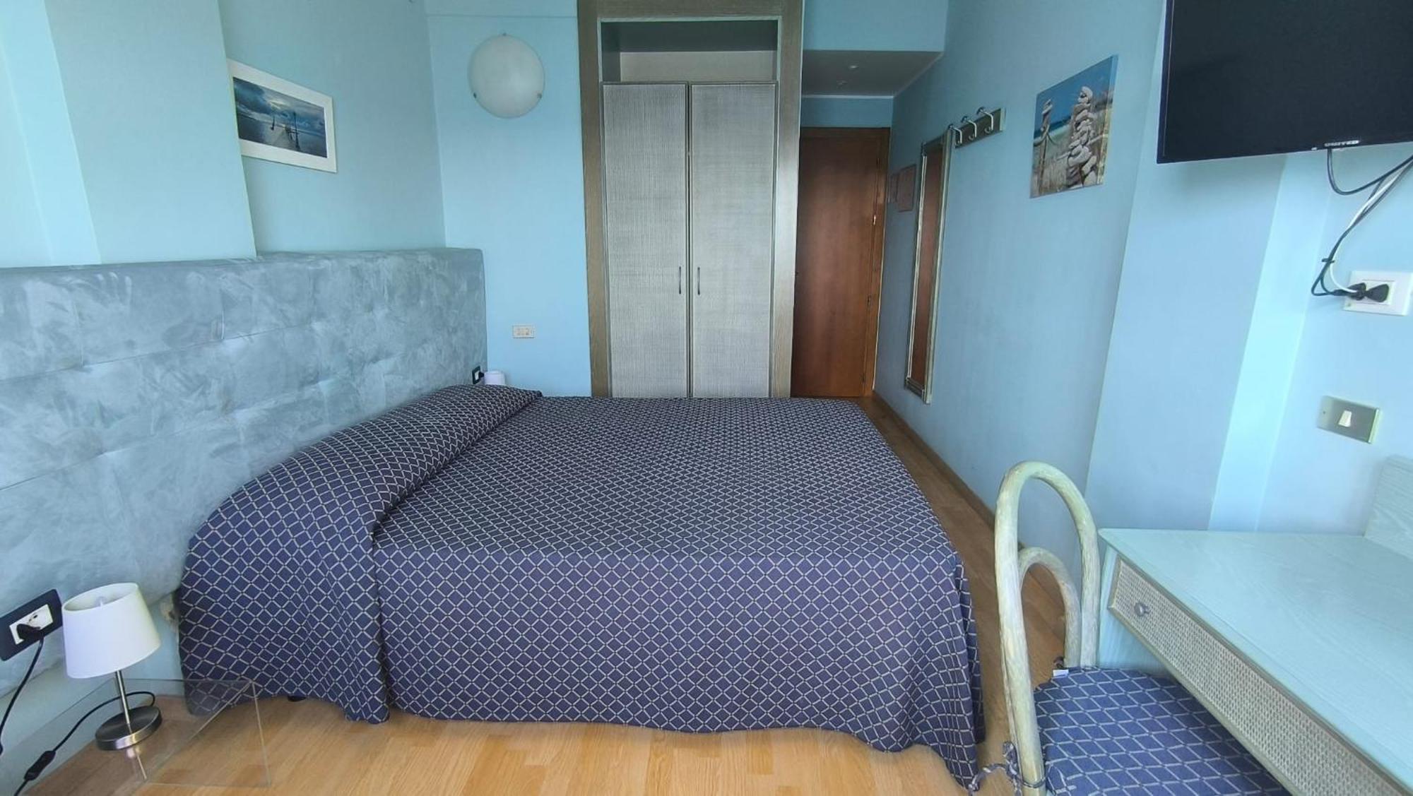 Hotel La Perla Del Capo Ospedaletti Extérieur photo