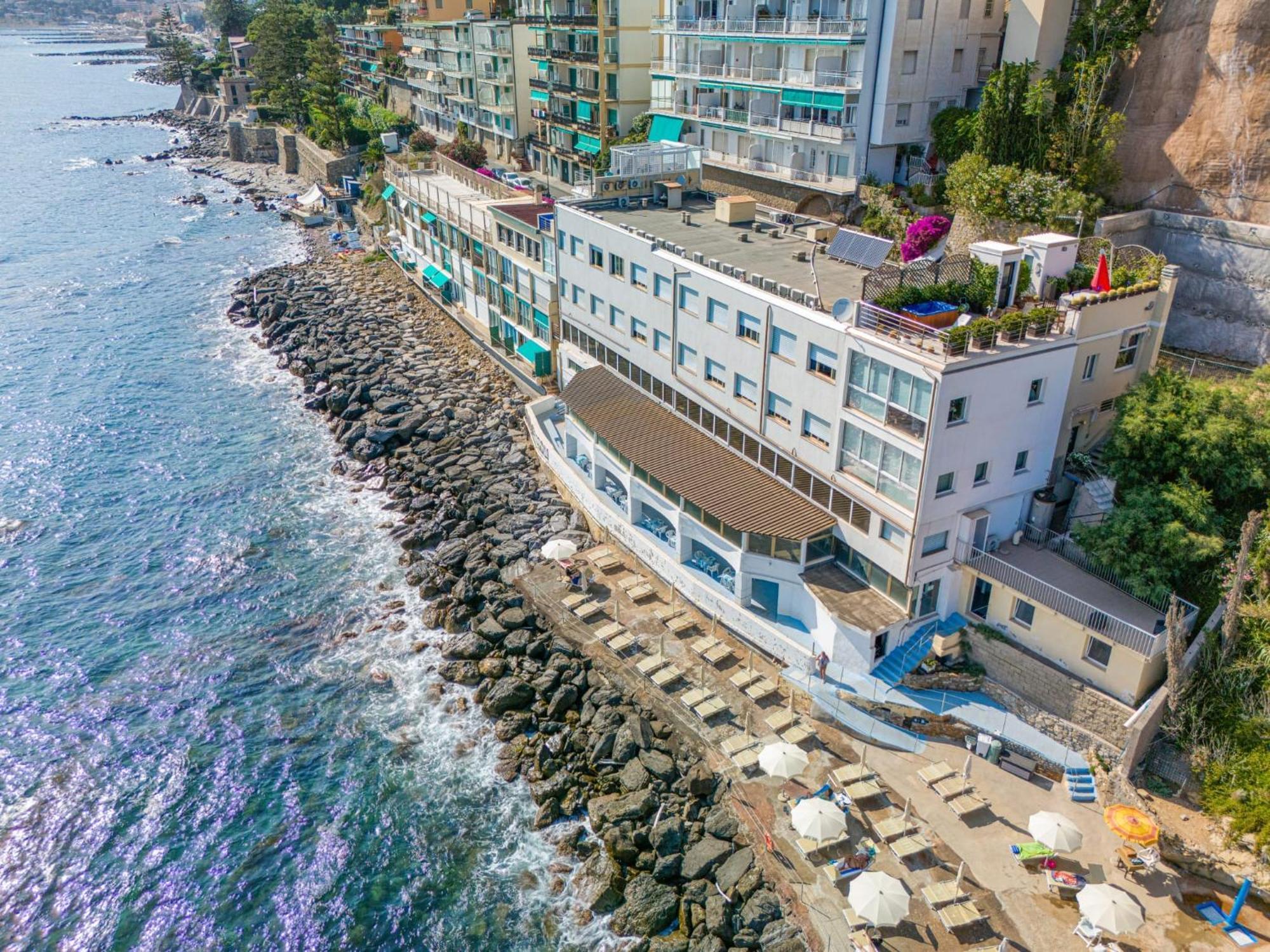 Hotel La Perla Del Capo Ospedaletti Extérieur photo