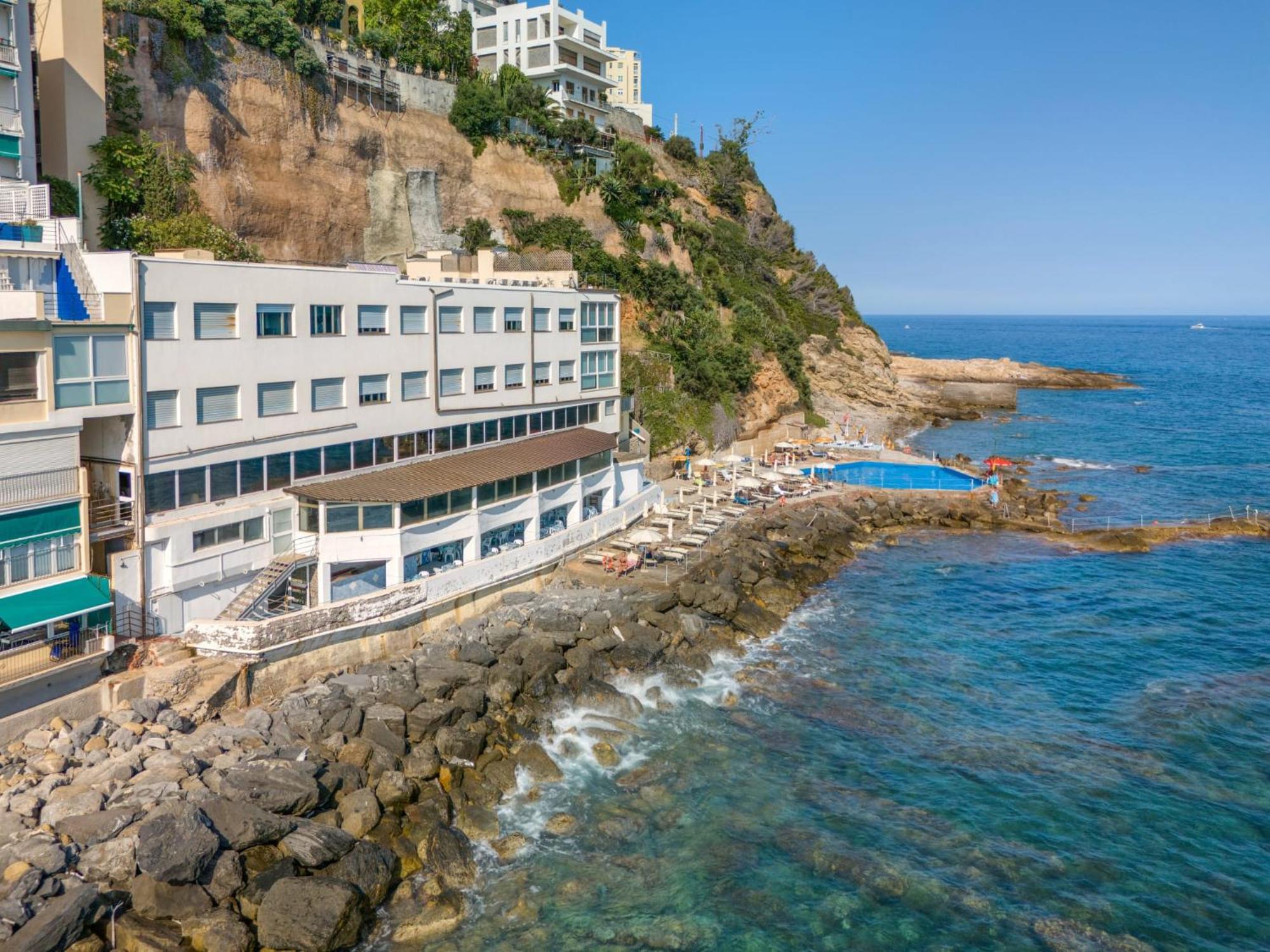 Hotel La Perla Del Capo Ospedaletti Extérieur photo