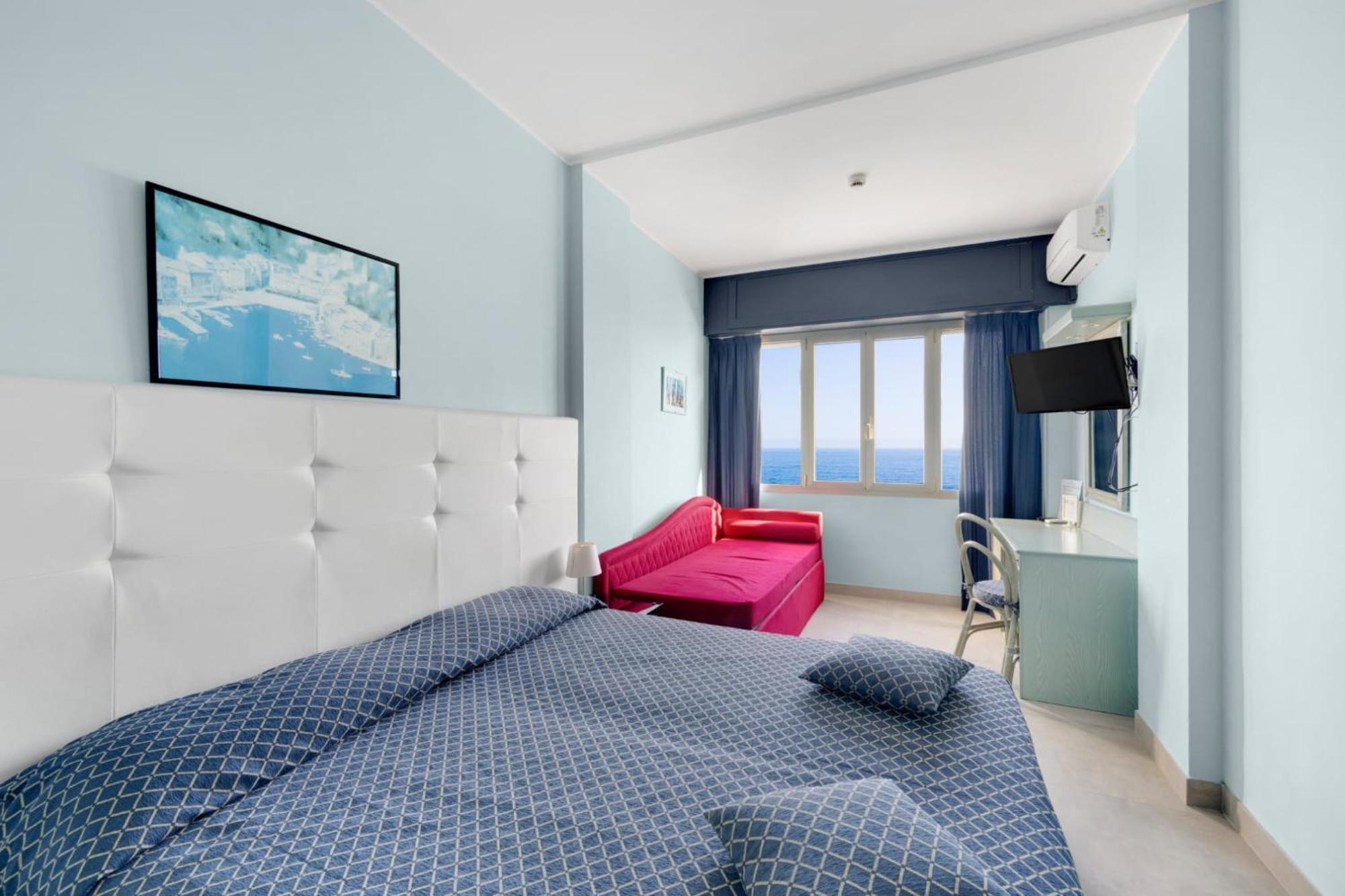 Hotel La Perla Del Capo Ospedaletti Extérieur photo